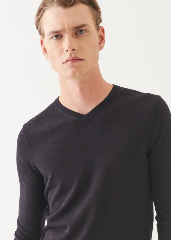 Extra-Fine Merino V-Neck